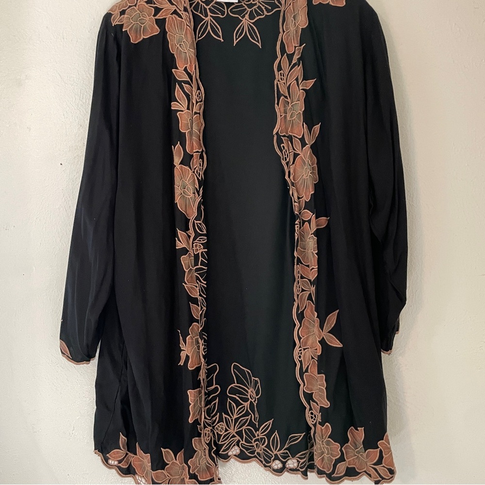 Draper’s & Damon’s Embroidered Open Cardigan Black Rayon M